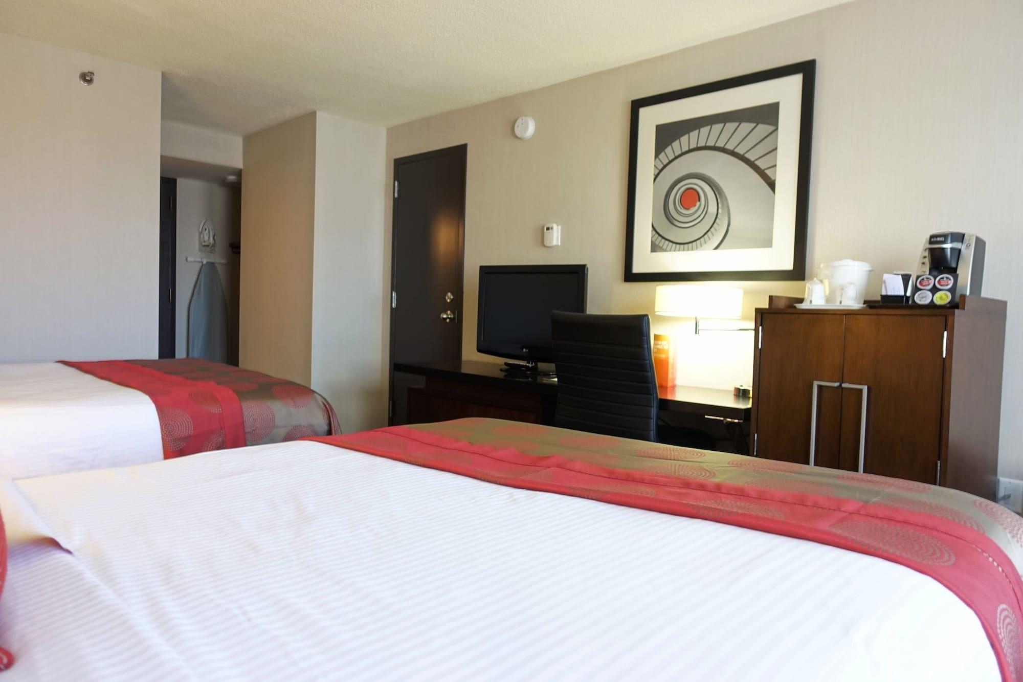 Hotel Ramada Plaza By Wyndham Regina Downtown Esterno foto