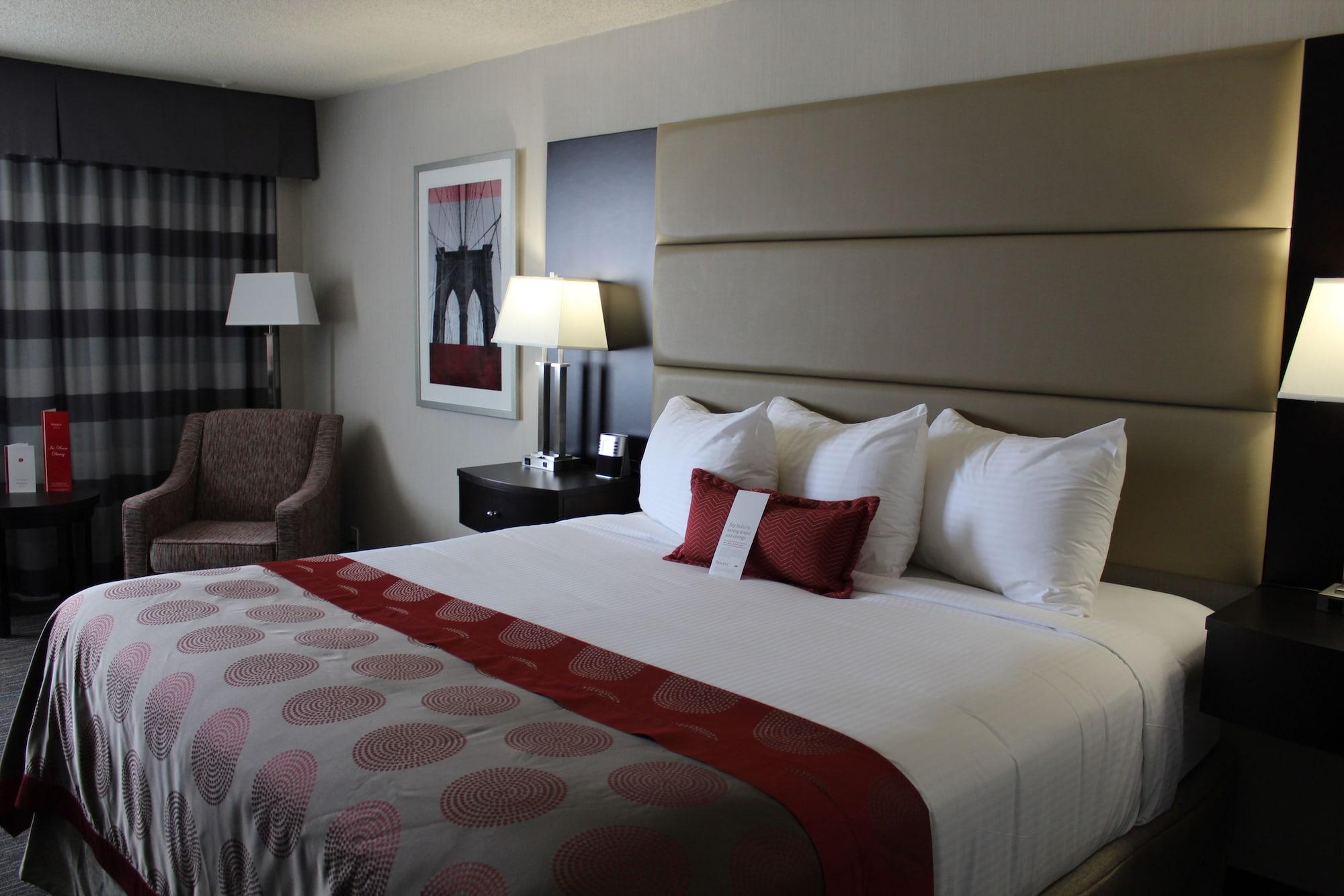 Hotel Ramada Plaza By Wyndham Regina Downtown Esterno foto
