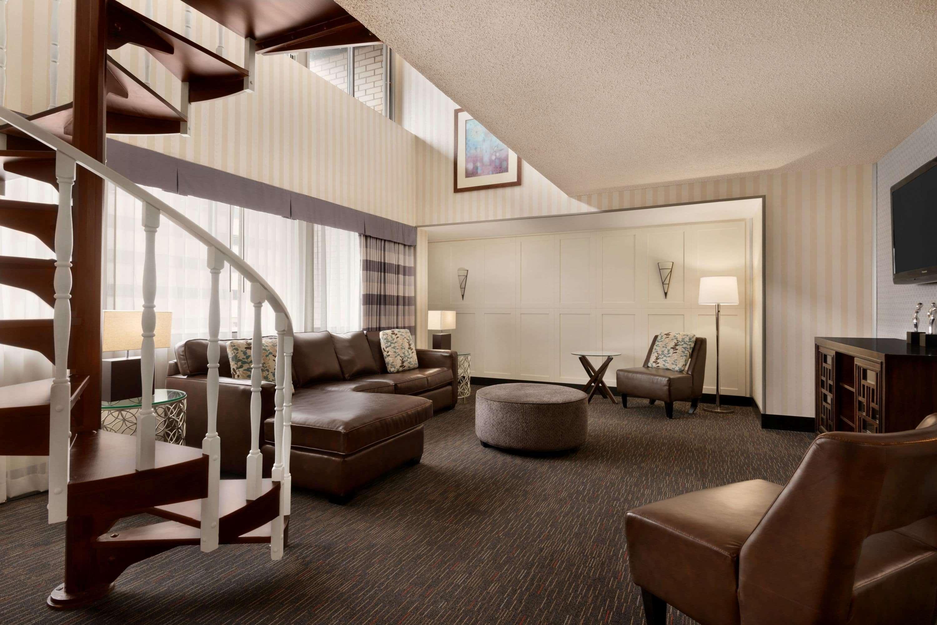 Hotel Ramada Plaza By Wyndham Regina Downtown Esterno foto