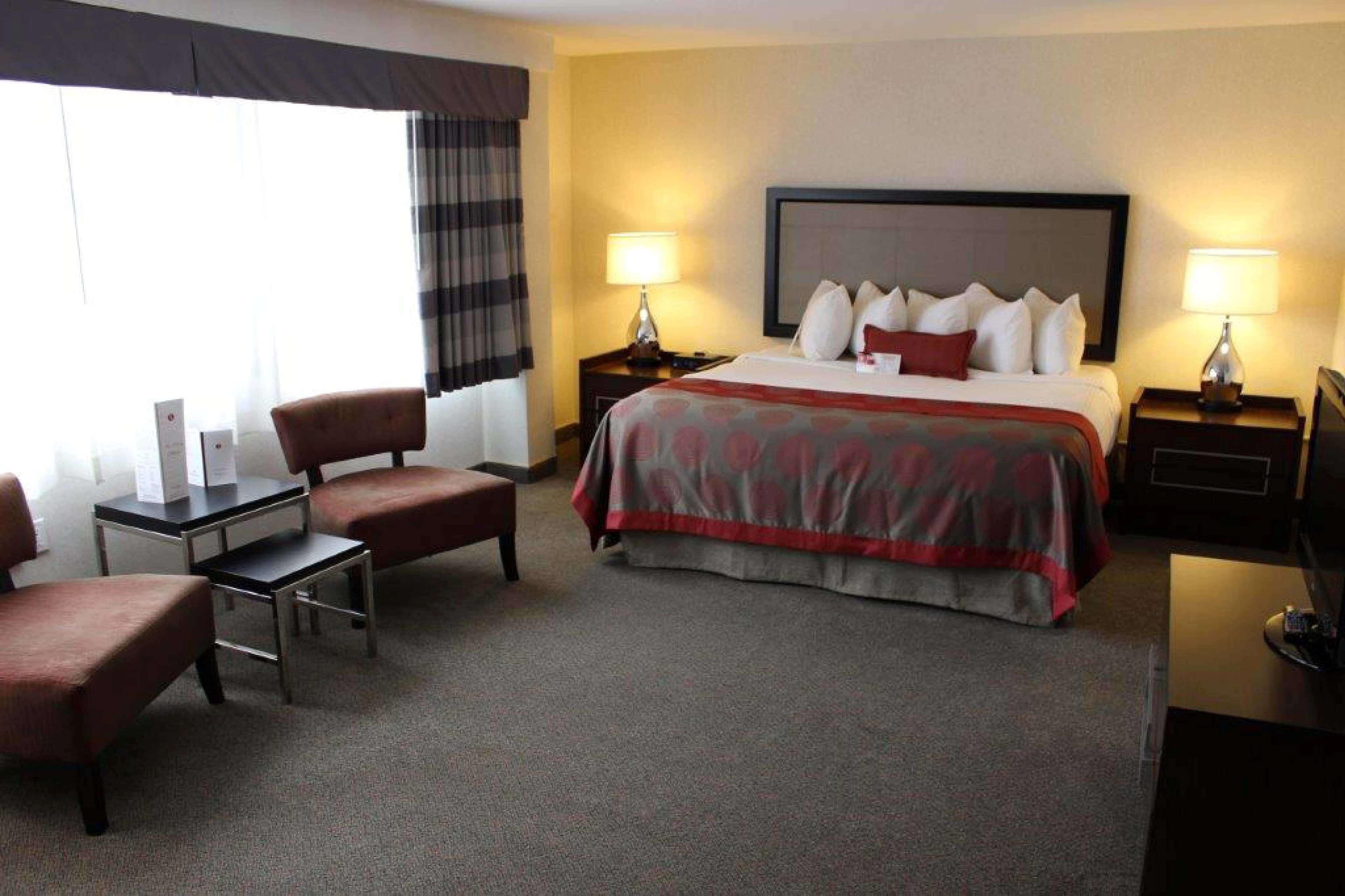Hotel Ramada Plaza By Wyndham Regina Downtown Esterno foto