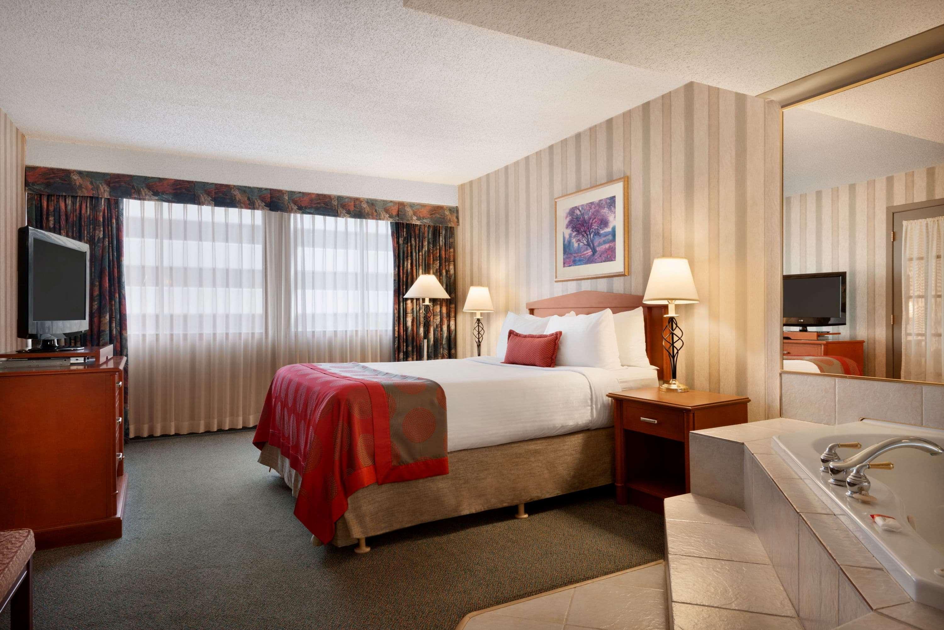 Hotel Ramada Plaza By Wyndham Regina Downtown Esterno foto