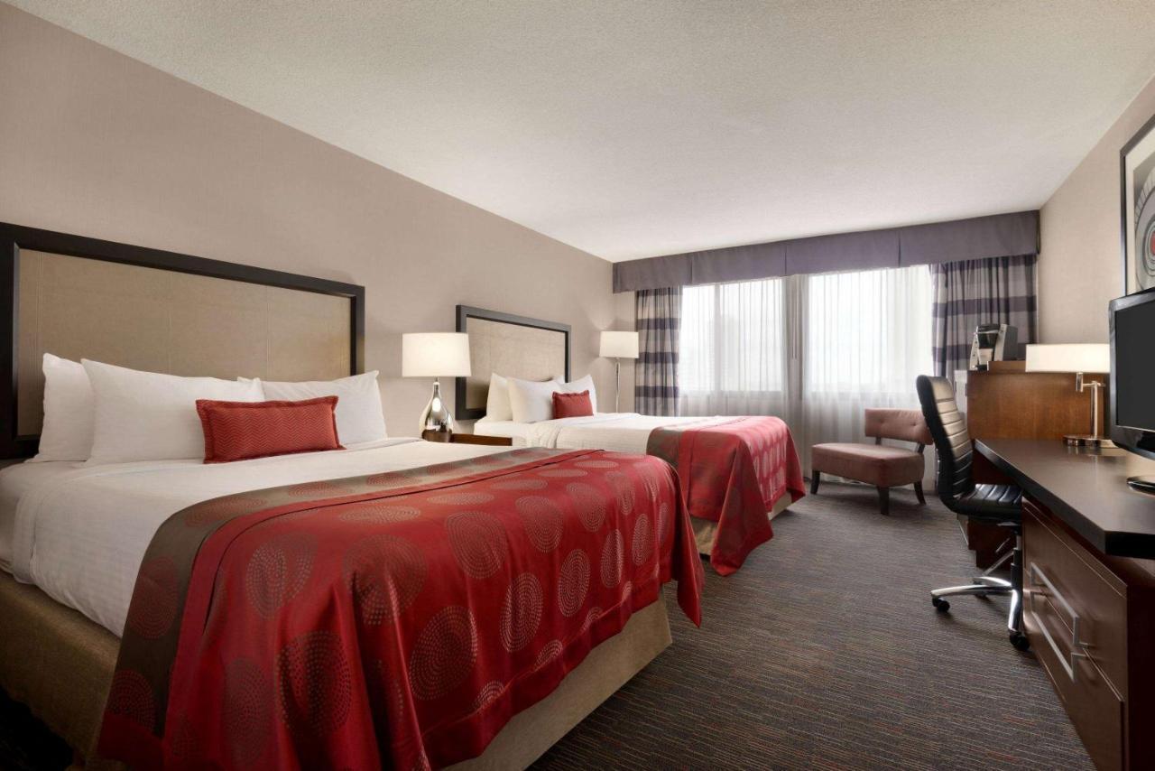 Hotel Ramada Plaza By Wyndham Regina Downtown Esterno foto