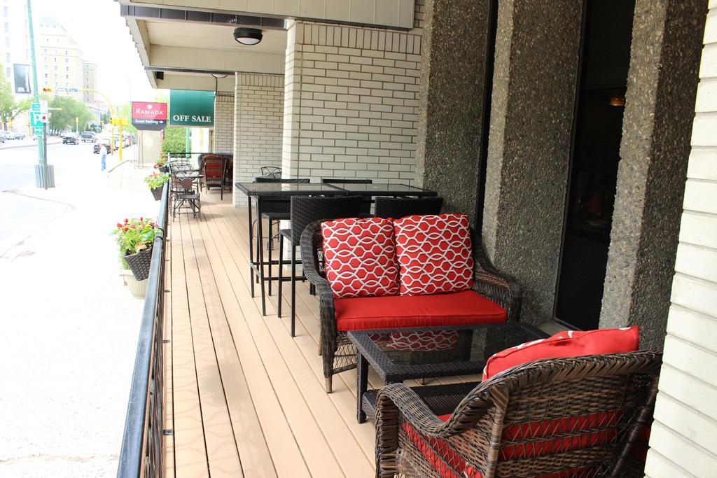 Hotel Ramada Plaza By Wyndham Regina Downtown Esterno foto